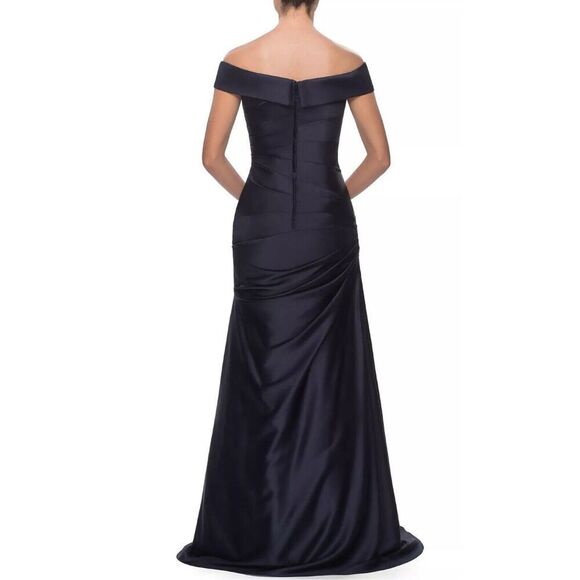 La Femme Womens Off the Shoulder Ruched Satin Trumpet Gown 12 Navy. NWOT. 16 - Picture 3 of 11